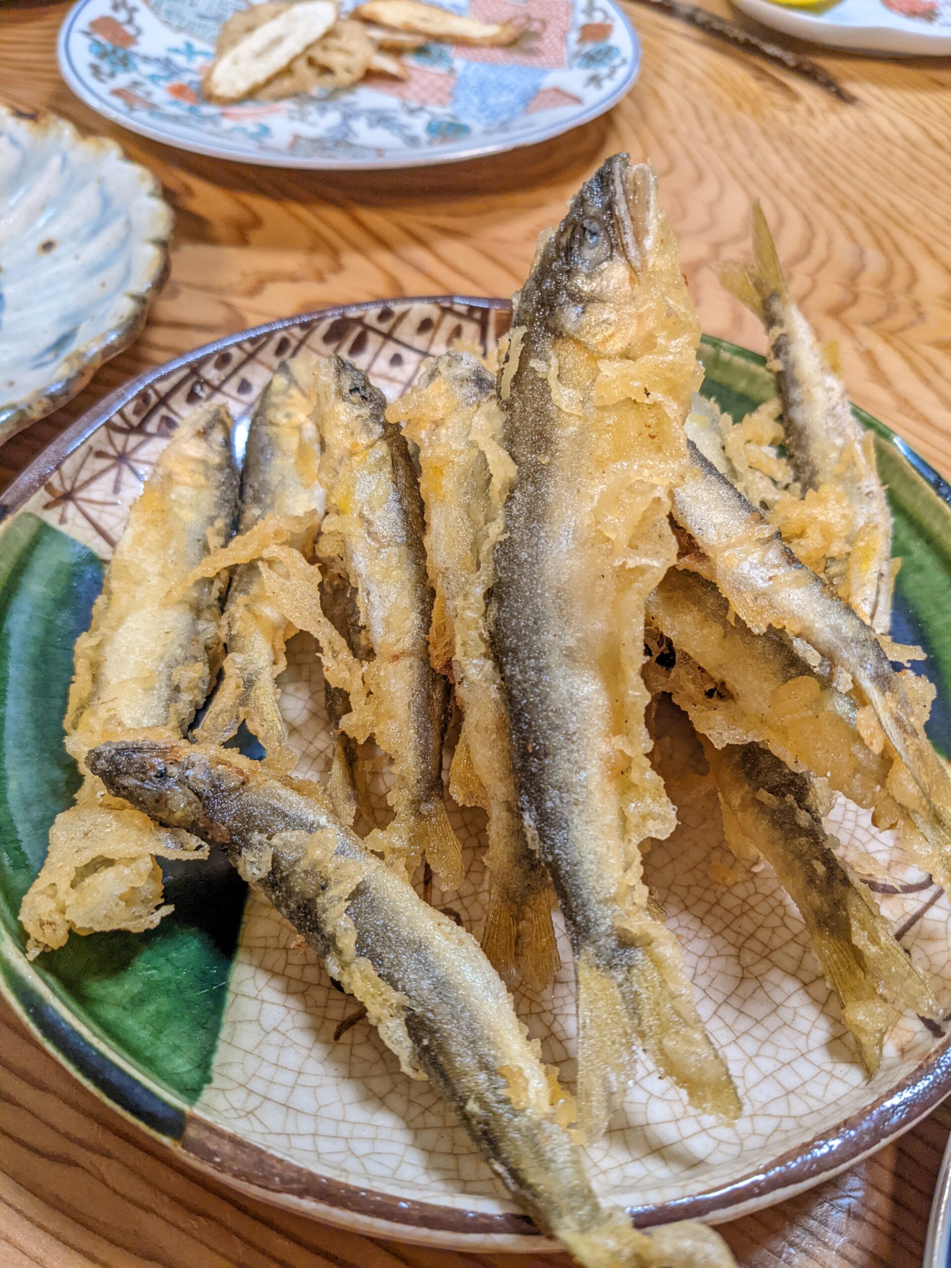稚鮎の天ぷらと手打ちそばを堪能! - いーとらべろぐ
